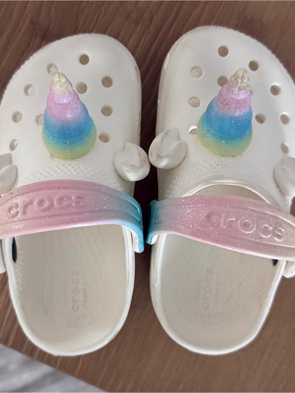 CROCS White Kids Clogs with Pastel Rainbow Unicorn Charms